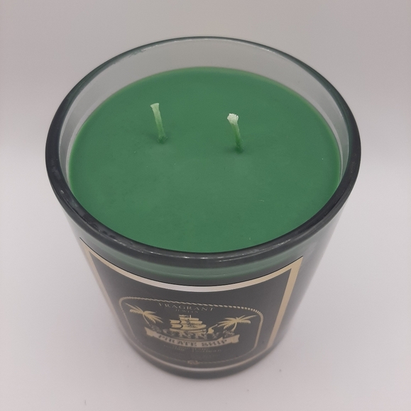 Bonny's Pirate Ship Candle - Fragrant Jewels - Picture 2 of 3
